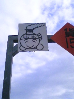 �����
