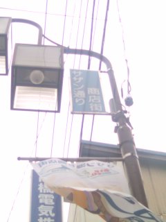 ��^���q��